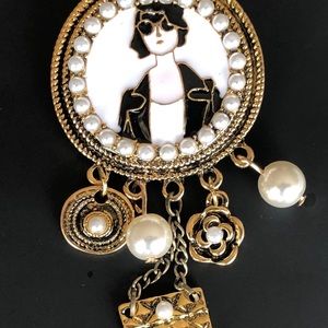 LOVE ❤️ COCO ANTIQUE VINTAGE STYLE BROOCH